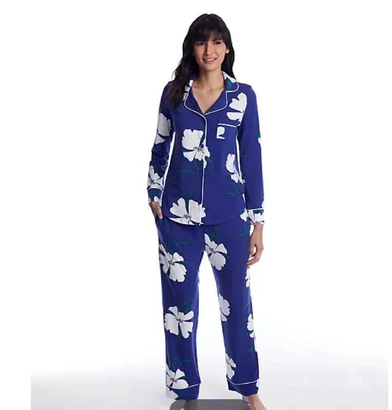 women's pajamas with an adjustable necklineIcelandic pajamas Set