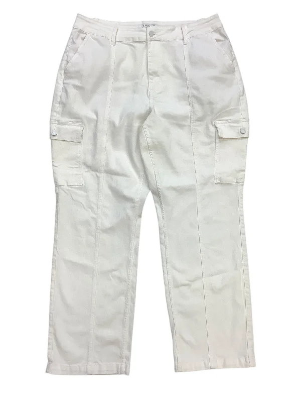 Women's Jodhpurs with Boat CollarJeans Straight By Judy Blue In White, Size: 20