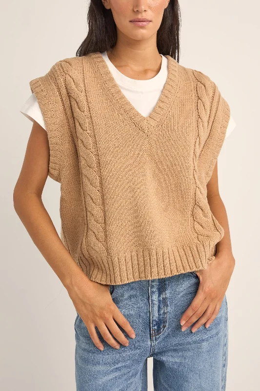 Women's V-Shaped Collar SweatersFinley Cable Knit Vest Sand