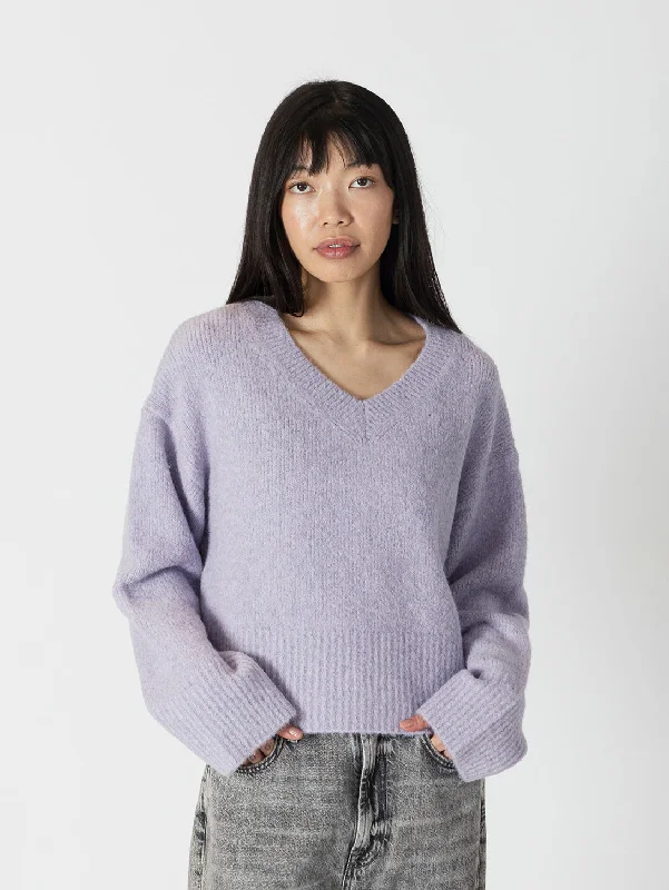 Women's Crop SweatersEtta Luxe V-Neck - Lilac