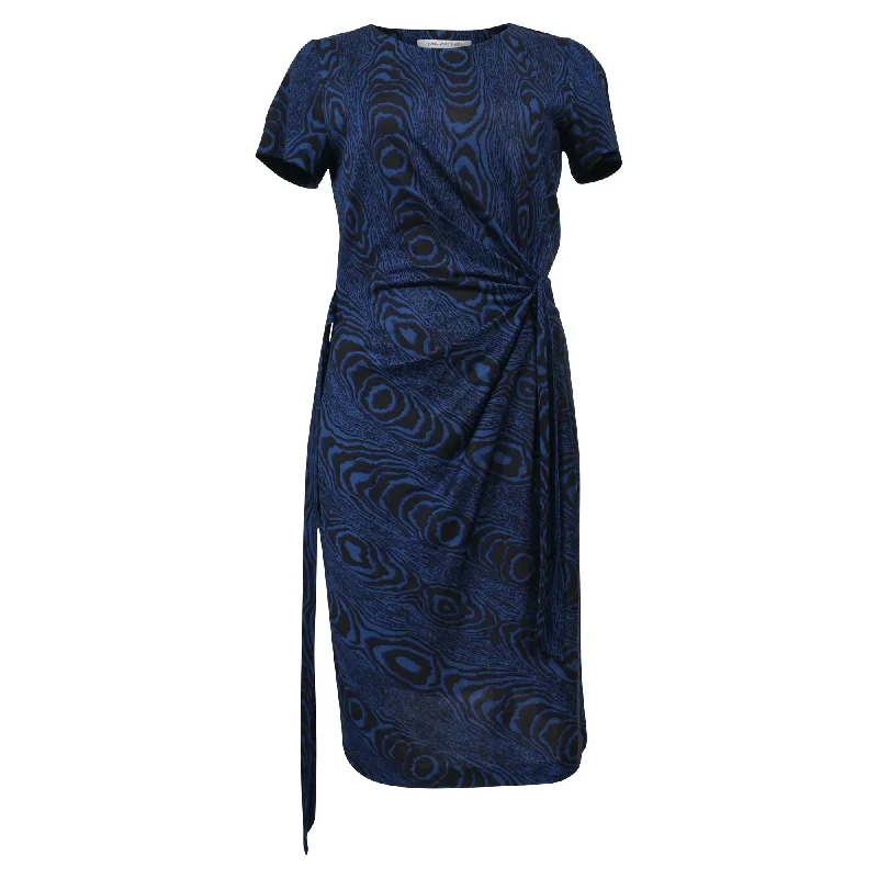 Women's Mandarin Collar DressesDiane Von Furstenberg Wood Grain Print Dress in Blue Polyester