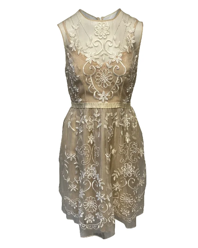 Women's Narrow-Neck DressesNeedle & Thread Sleeveless Lace Dress in Beige Silk